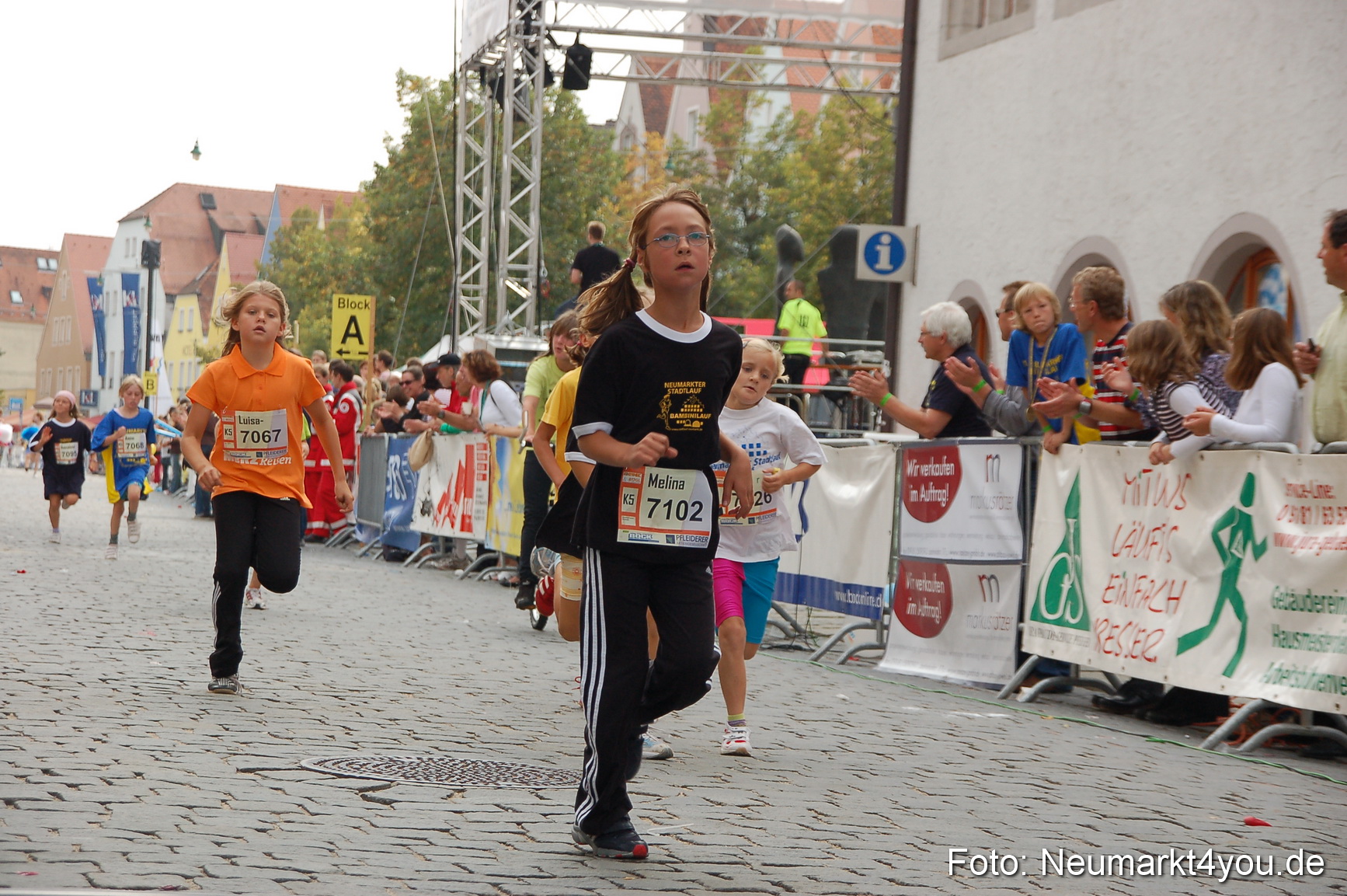 0127 Stadtlauf Neumarkt Bambinilaeufe 200909